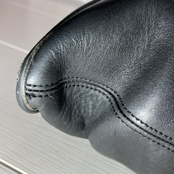 COACH BAG 9806 Black LEATHER SLIM EQUESTRIAN BUCKET SHOULDER PURSE
Made In USA - Picture 9 of 12